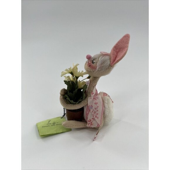 Annalee Easter Bunny Rabbit with Daisies Dress About 12" Tall Tags 1981 EUC - Picture 7 of 9